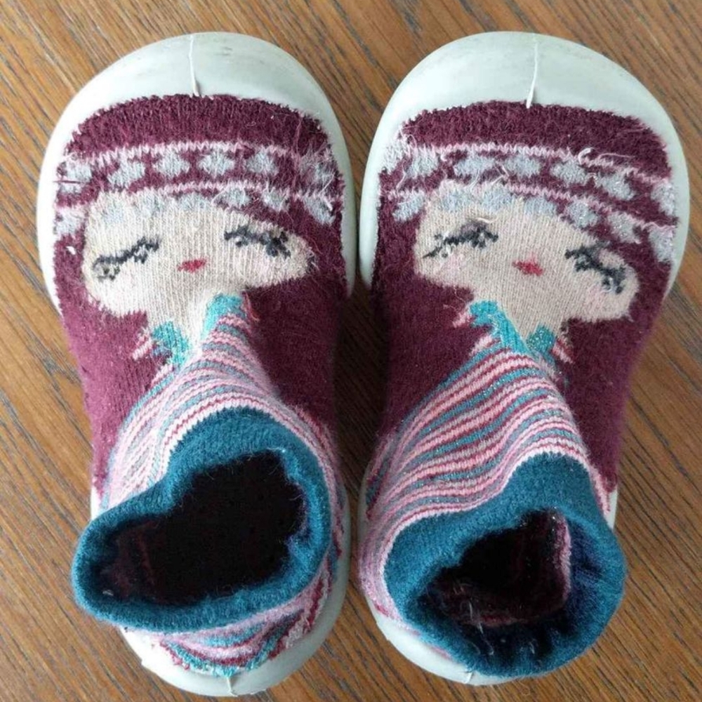 Collegien Girl's Slippers / Indoor Shoes